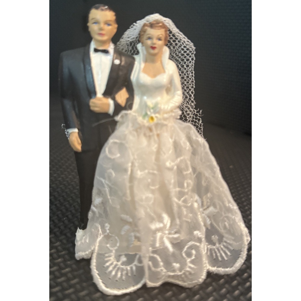 Vintage 1950's Coast Novelty Porcelain Wedding Cake Topper 4" Lace Dress w/Veil